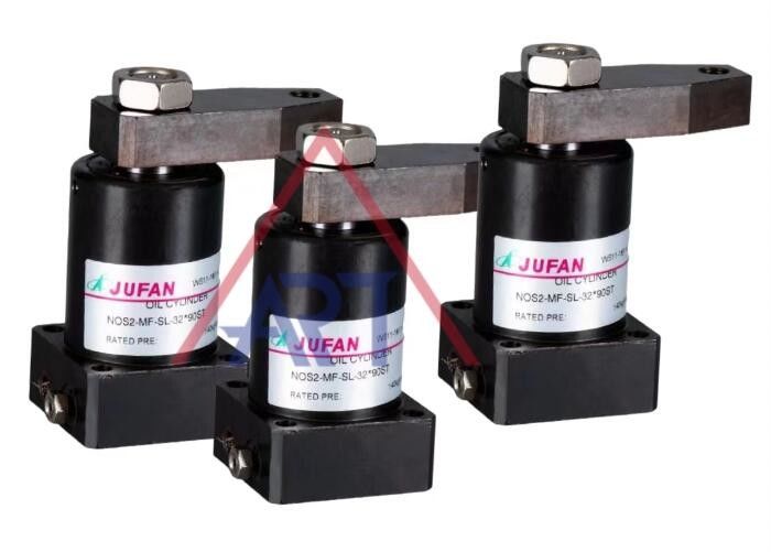 Swivel And Clamp Hydraulic Cylinder With 90° And 180° Angles For Positioning And Clamping With Attached Flange And Bolt