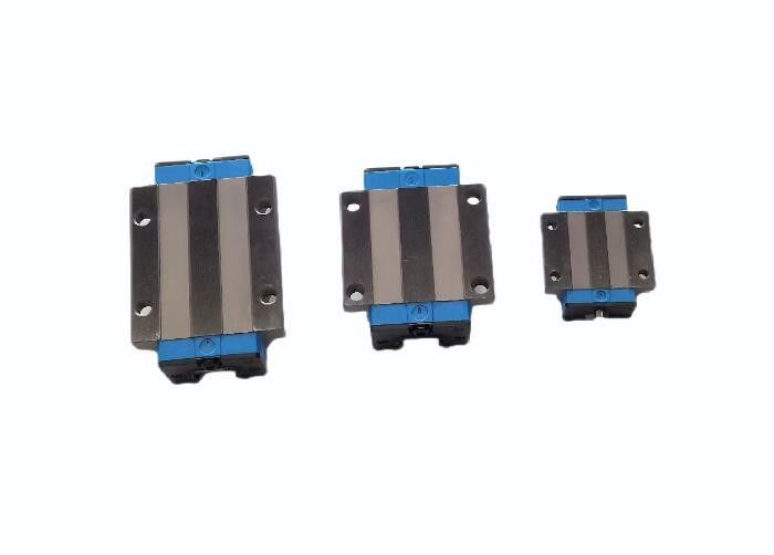 Gap Adjustable Linear Guideway With HRC58 Hardness Thickness Of Oil Scraper 2.2mm-4.4mm